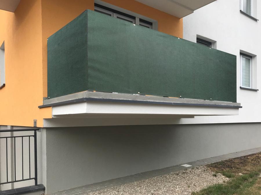 Balkonová zástěna OSLO zelená, výška 90 cm, šířka různé rozměry MyBestHome Rozměr: 90x500 cm rozteč 25 cm