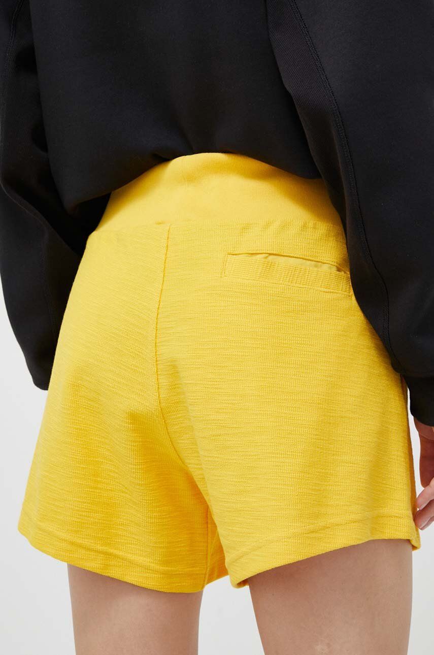 Bavlněné šortky adidas žlutá barva, hladké, high waist