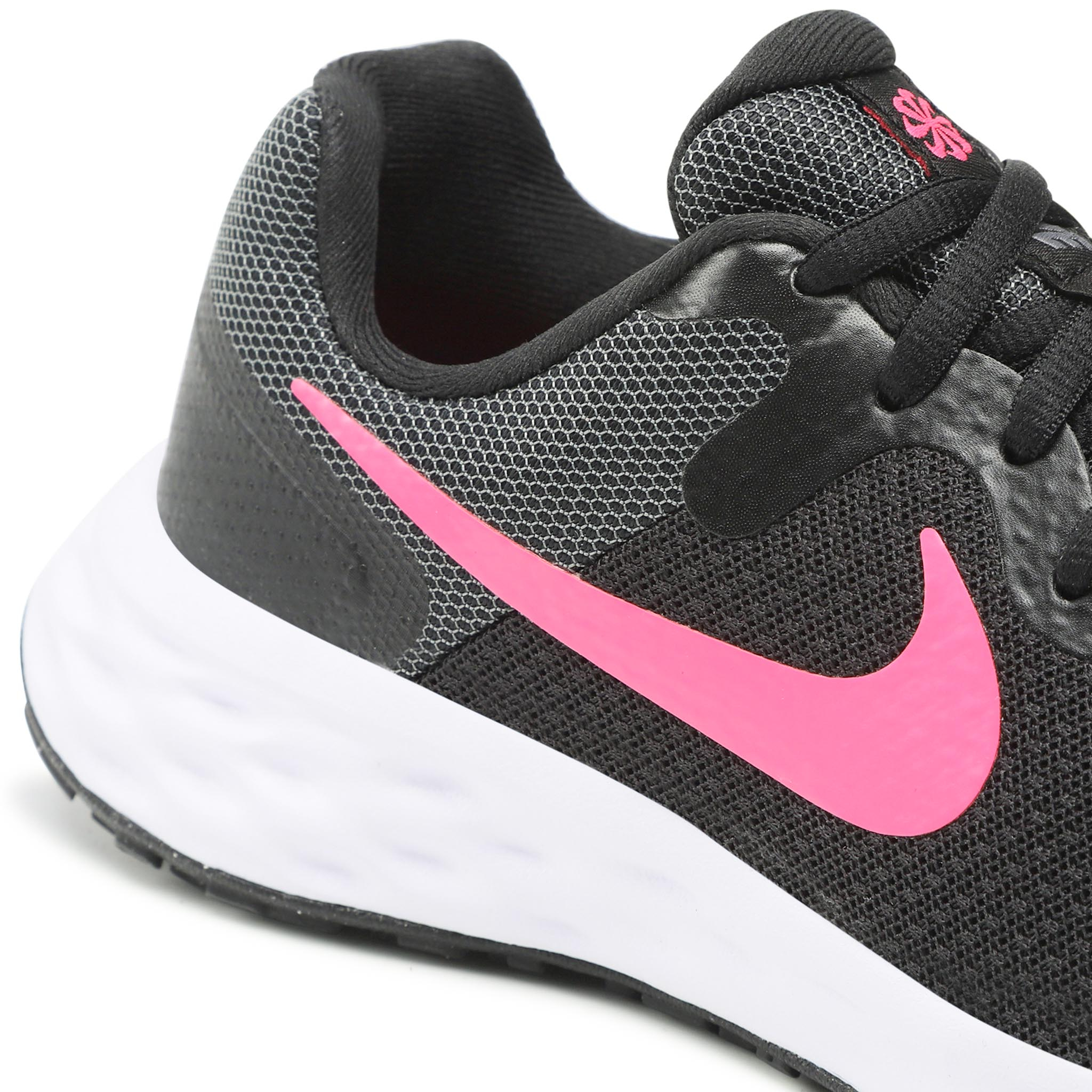 Boty NIKE - Revolution 6 Nn DC3729 002 Black/Hyper Pink/Iron Grey