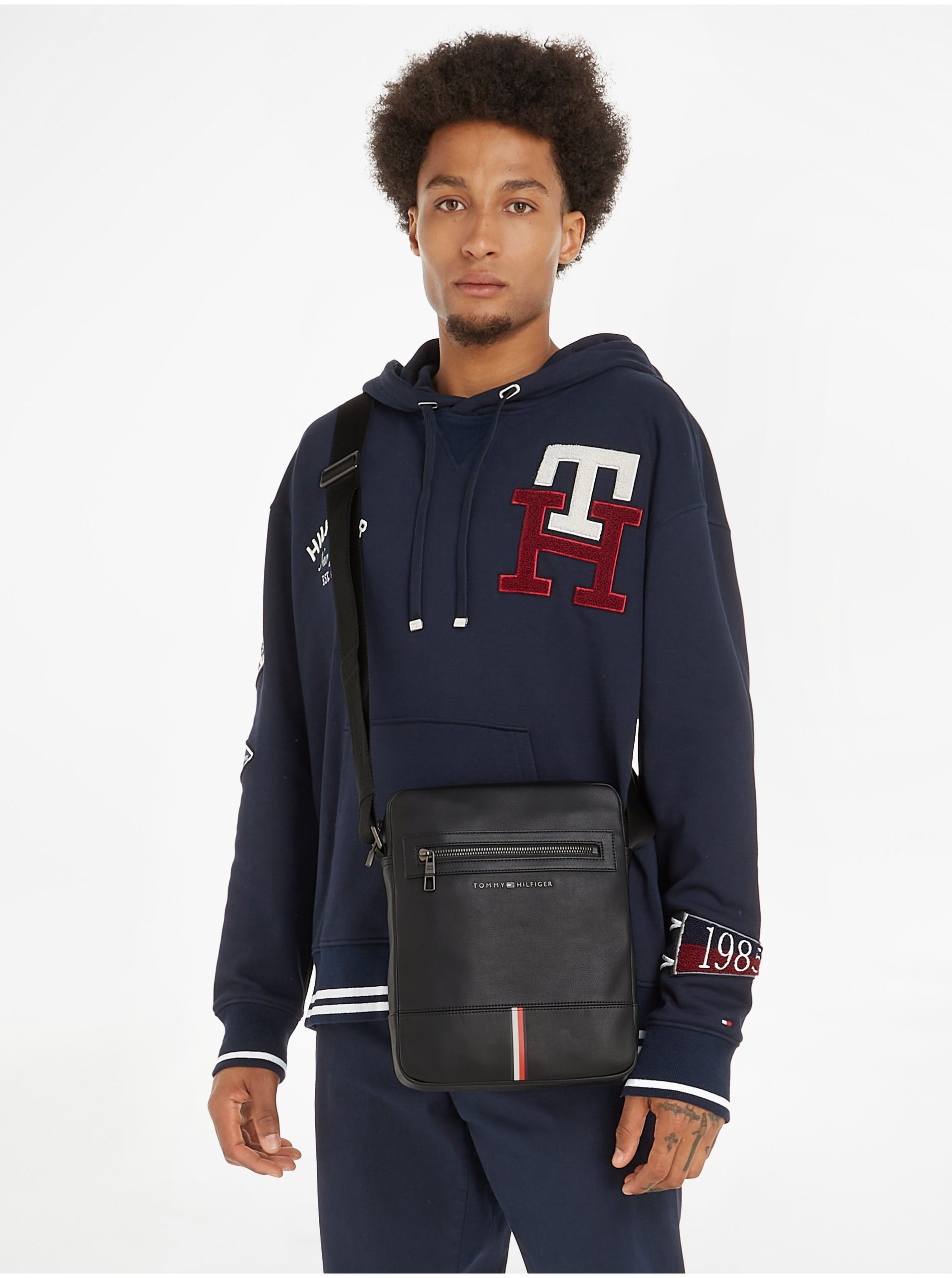 Černá pánská taška přes rameno Tommy Hilfiger