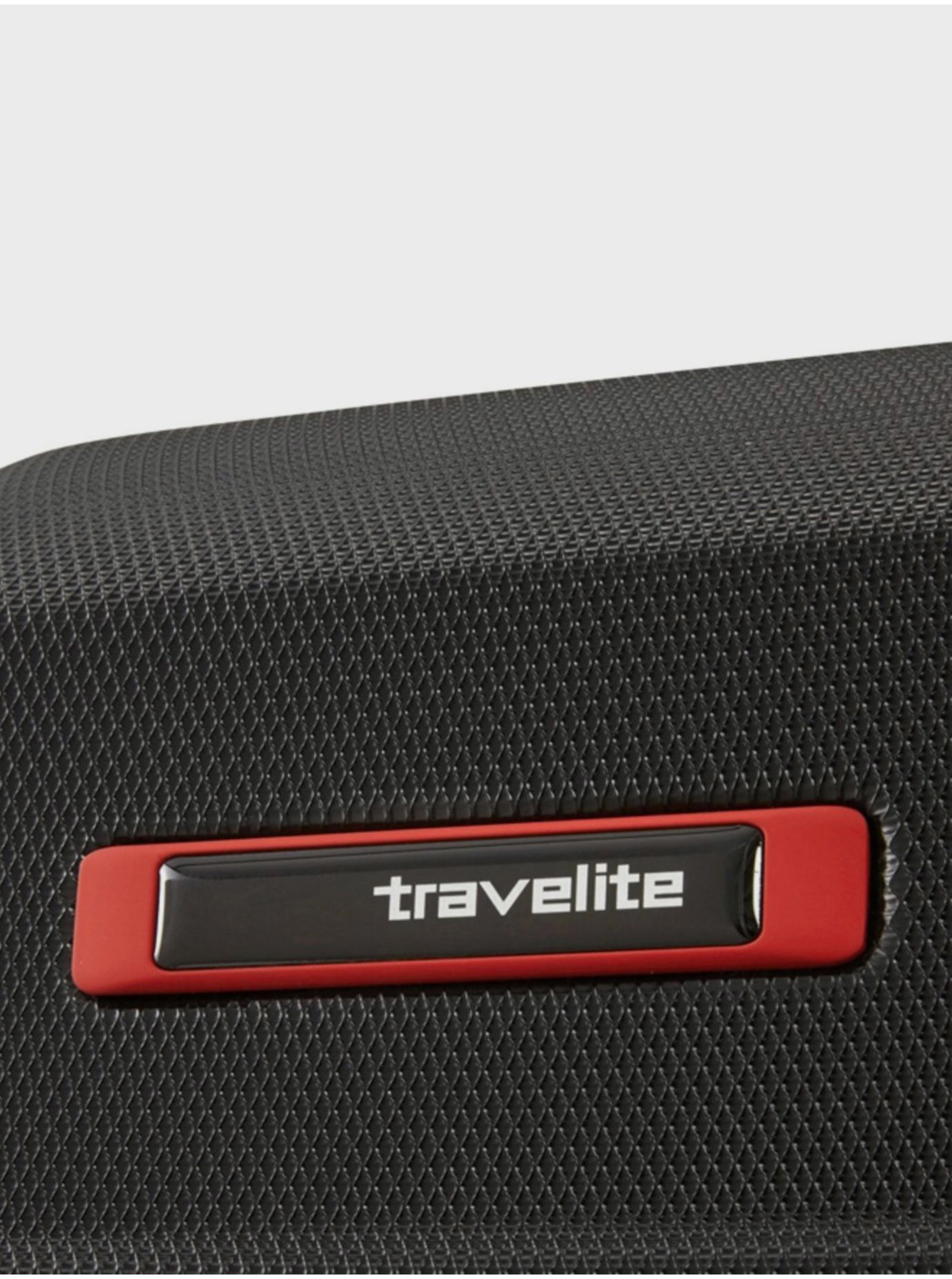 Černý cestovní kufr Travelite Vector 4w L