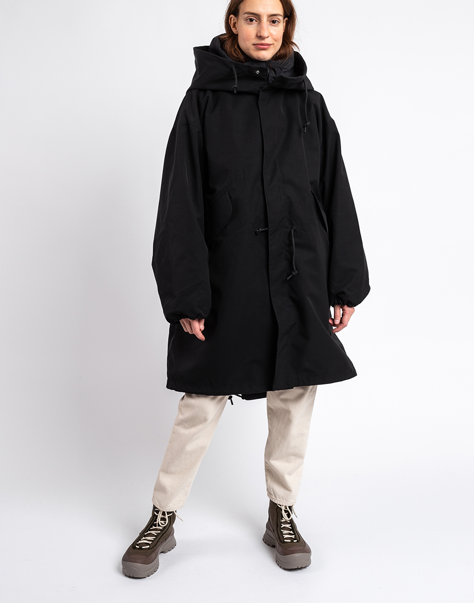 Embassy of Bricks and Logs Vinstra Rain Coat Black XS