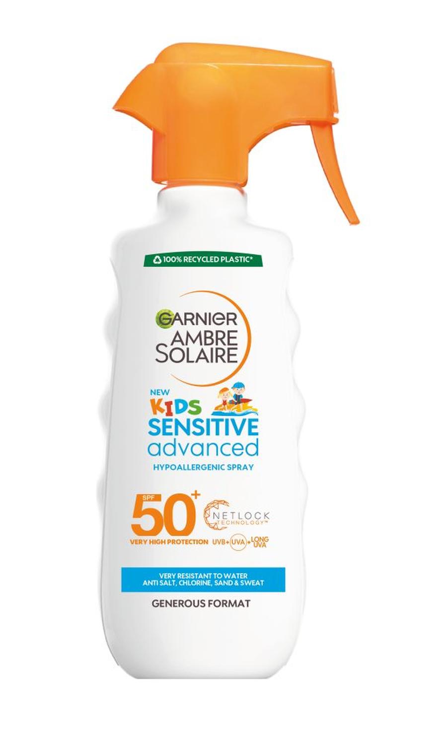 Garnier Ambre Solaire Kids Sensitive Advanced SPF50+ ochranný sprej 300 ml