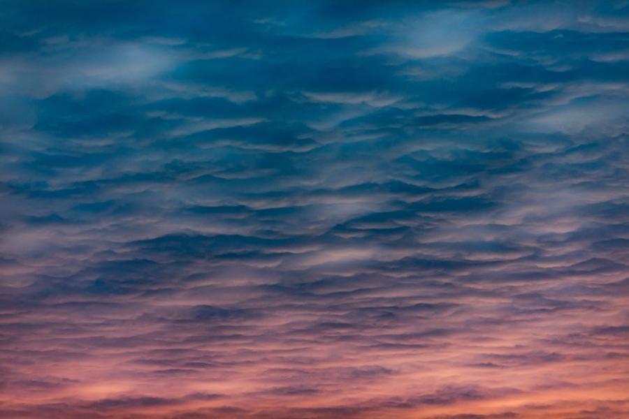 Umělecká fotografie Beauty sunset clouds, Javier Pardina,