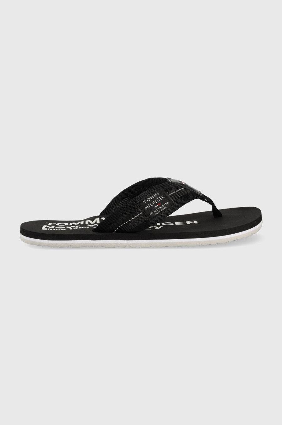 Žabky Tommy Hilfiger FM0FM04410 HILFIGER PATCH BEACH SANDAL pánské, černá barva