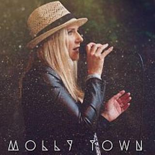 Bechy – Molly Town - Single