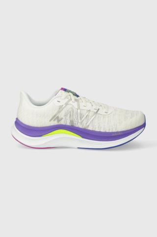 Běžecké boty New Balance FuelCell Propel v4 bílá barva