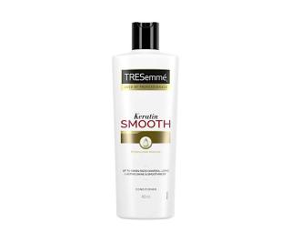 Kondicionér s keratinem pro hladké vlasy bez krepatění Tresemmé Keratin Smooth - 400 ml