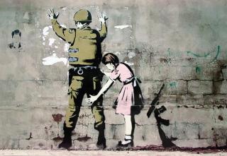 Plakát, Obraz - Banksy street art - Graffiti Voják a dívka,