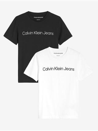Sada dvou klučičích triček v bílé a černé barvě Calvin Klein Jeans