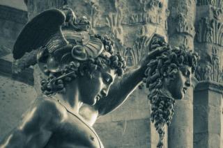 Umělecká fotografie Florence Perseus with the Head of Medusa, Dario  Argenti,