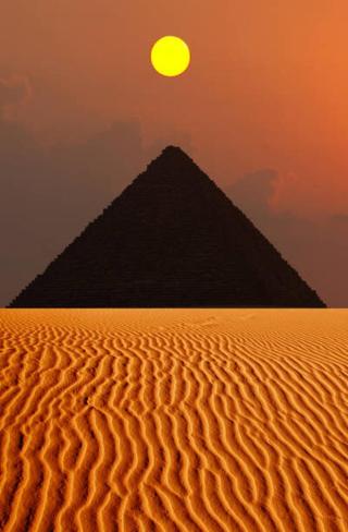Umělecká fotografie Pyramid., Grant Faint,